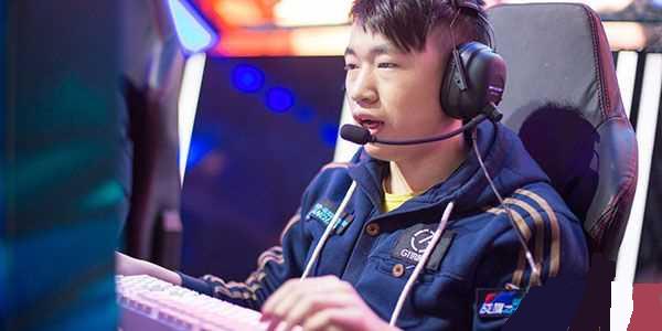 随着岁月的 随着岁月的